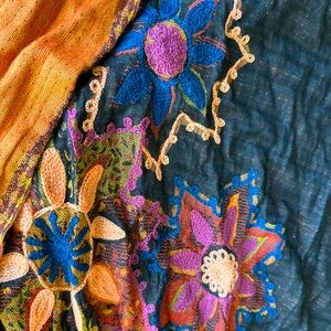 New Reversible floral scarf wrap